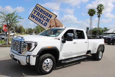 2025 GMC Sierra 3500HD Denali Reserve Crew Cab Dually 4x4 Truck