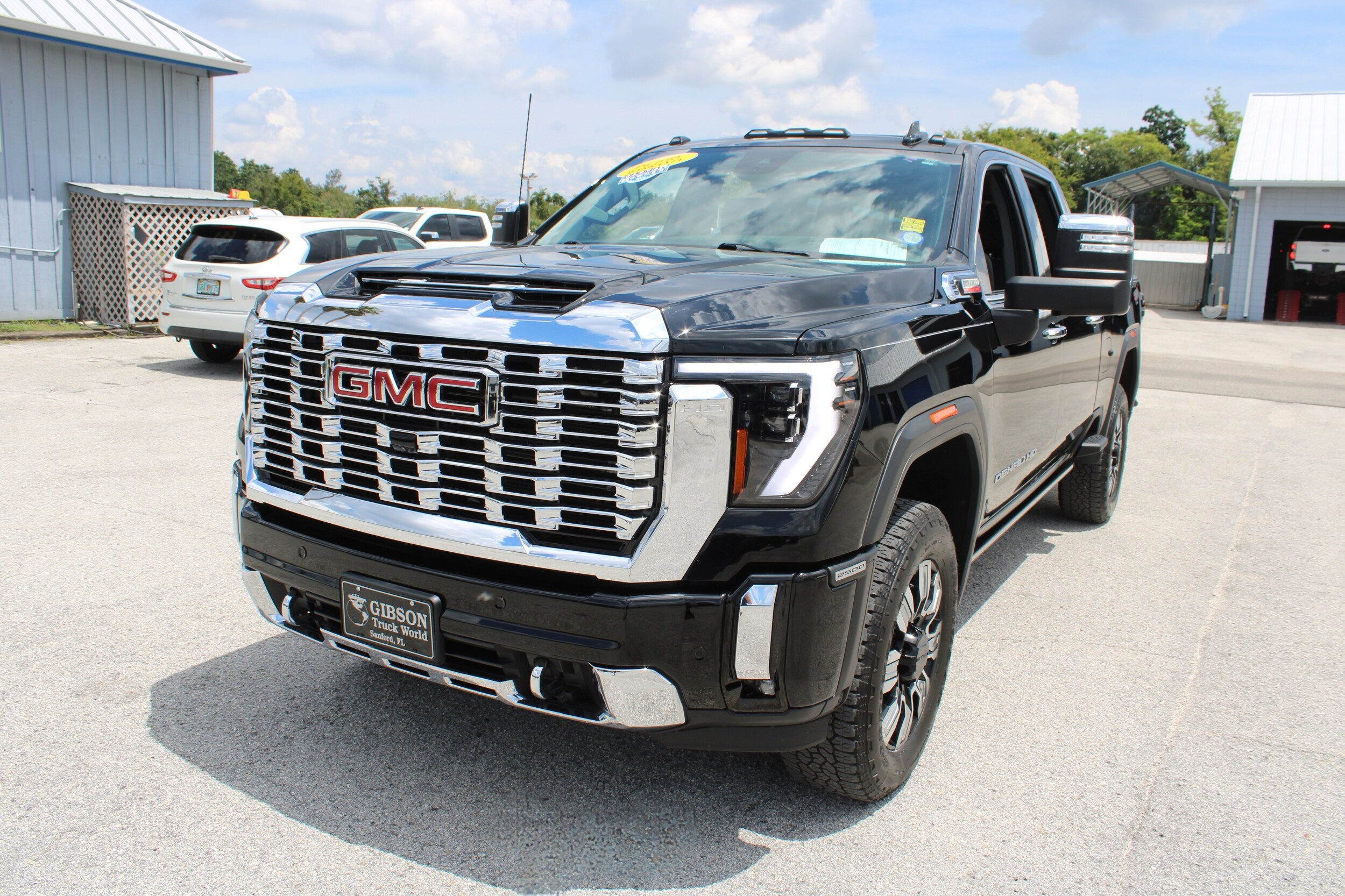 2024 Gmc Sierra HD Denali photo 3