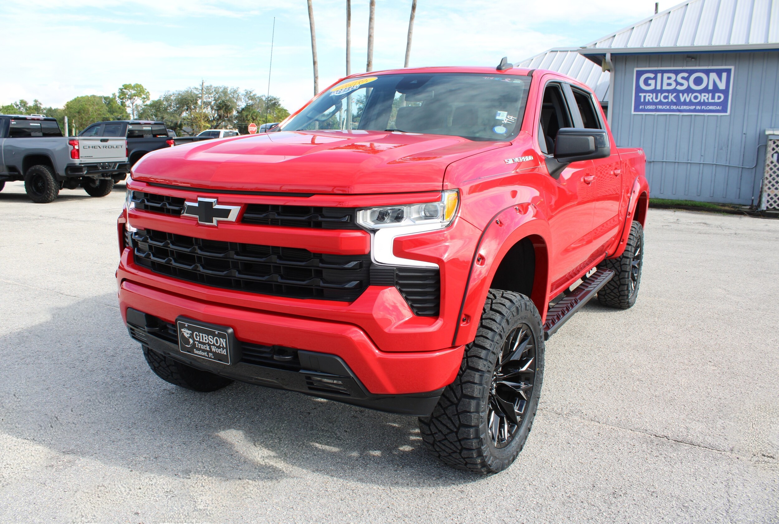 2023 Chevrolet Silverado 1500 RST photo 3