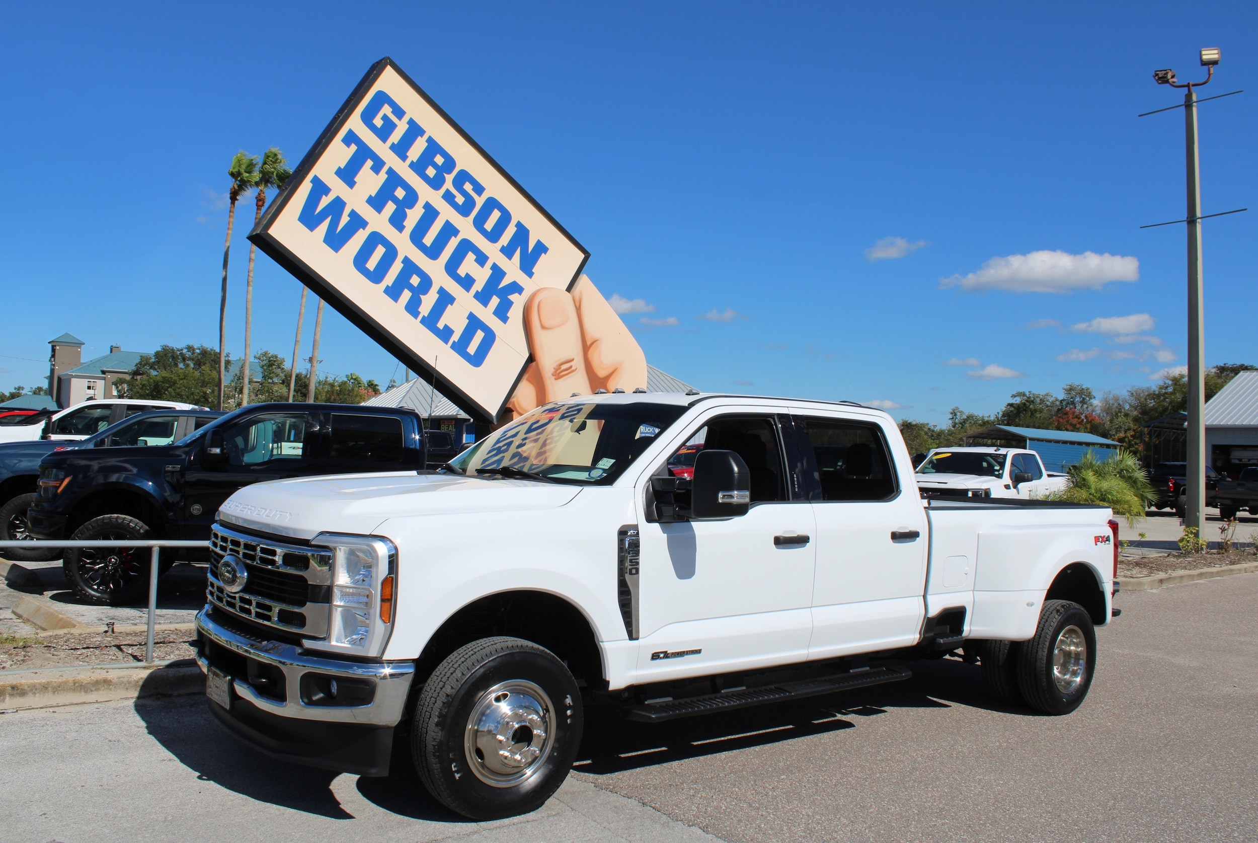 2024 Ford F-350 Super Duty XLT's photo
