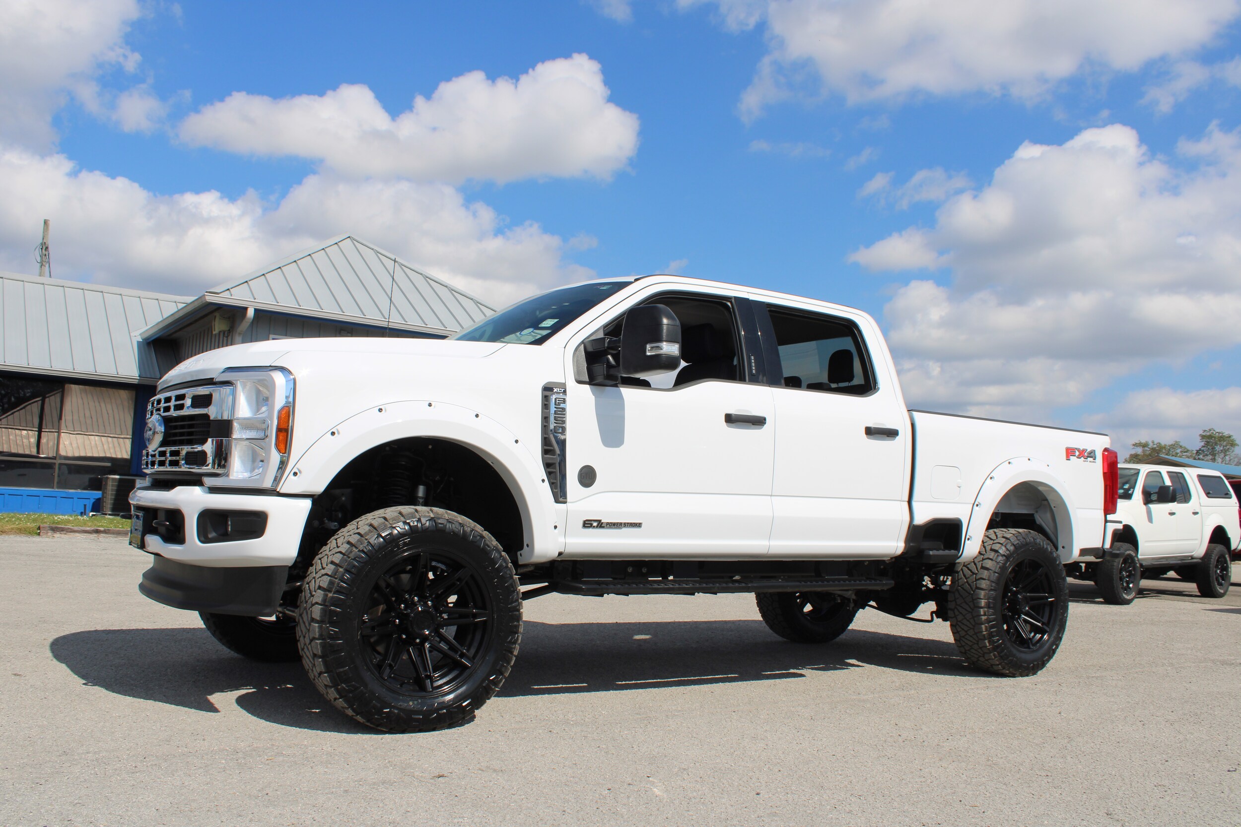 2024 Ford F-250 XLT FX4 photo 2