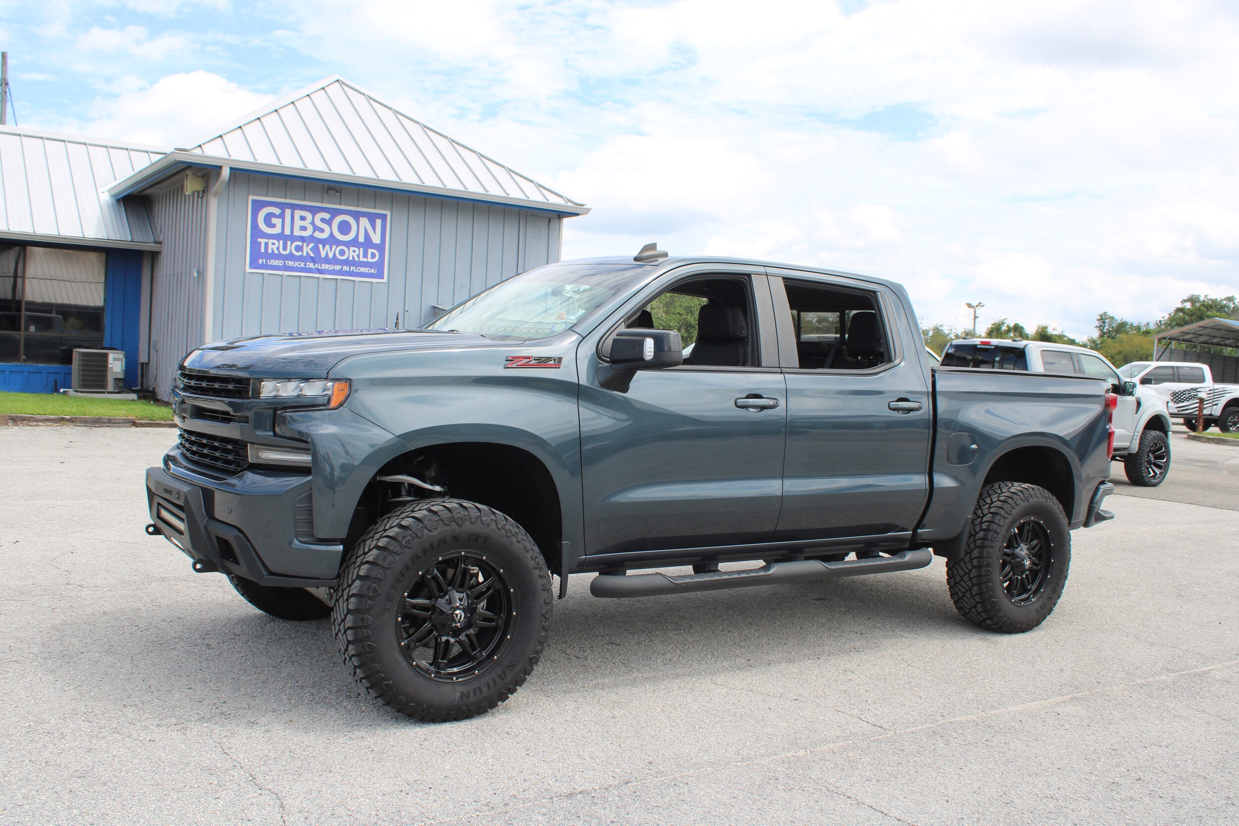 2020 Chevrolet Silverado 1500 RST photo 4