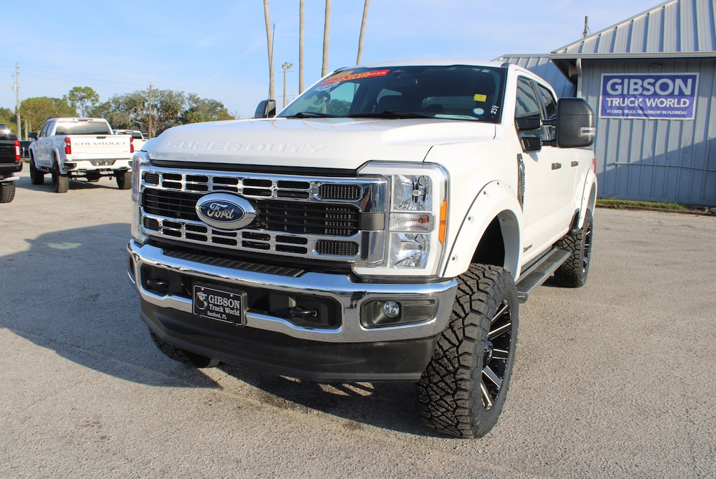 Used 2024 Ford F-250 XLT Crew Cab 6inch Lifted FX4 Truck