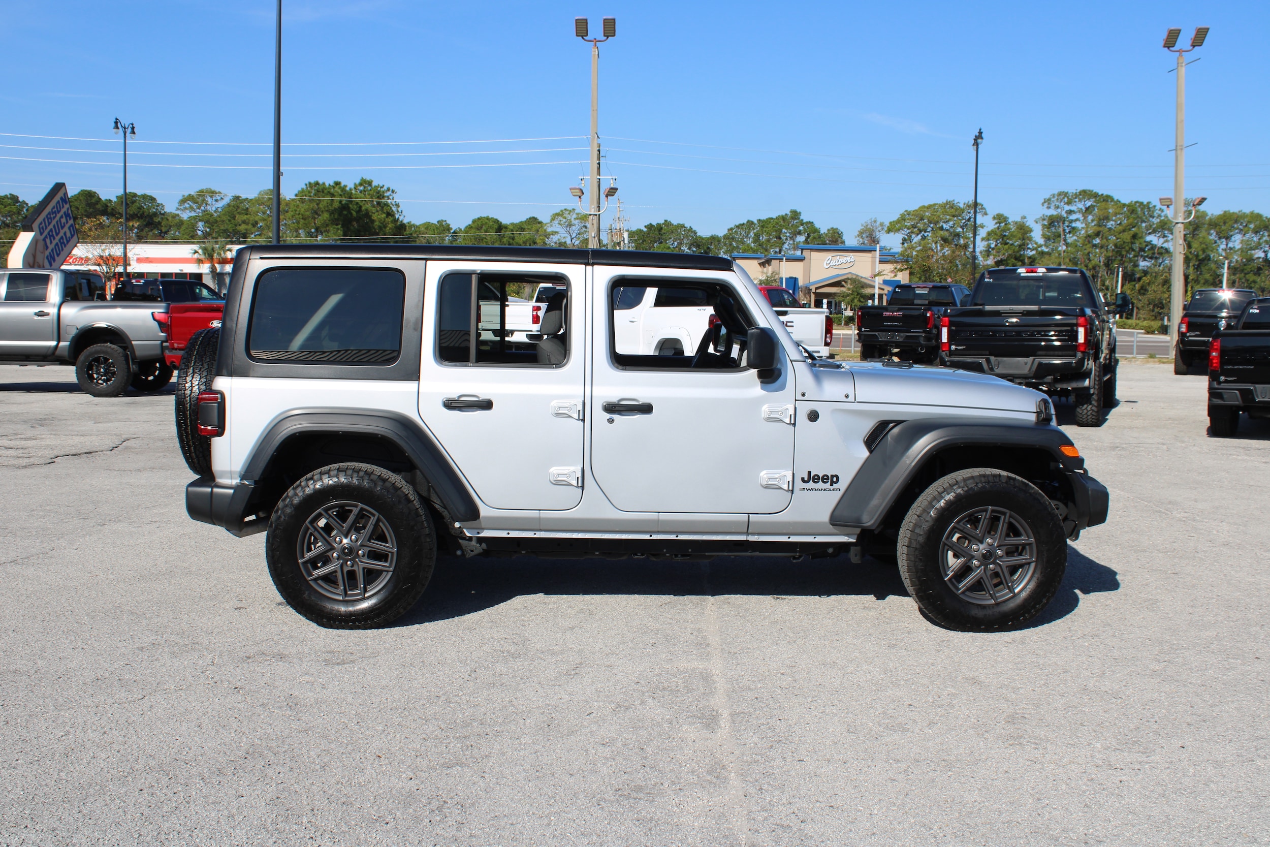 2024 Jeep Wrangler 4-Door Sport S - Photo 12