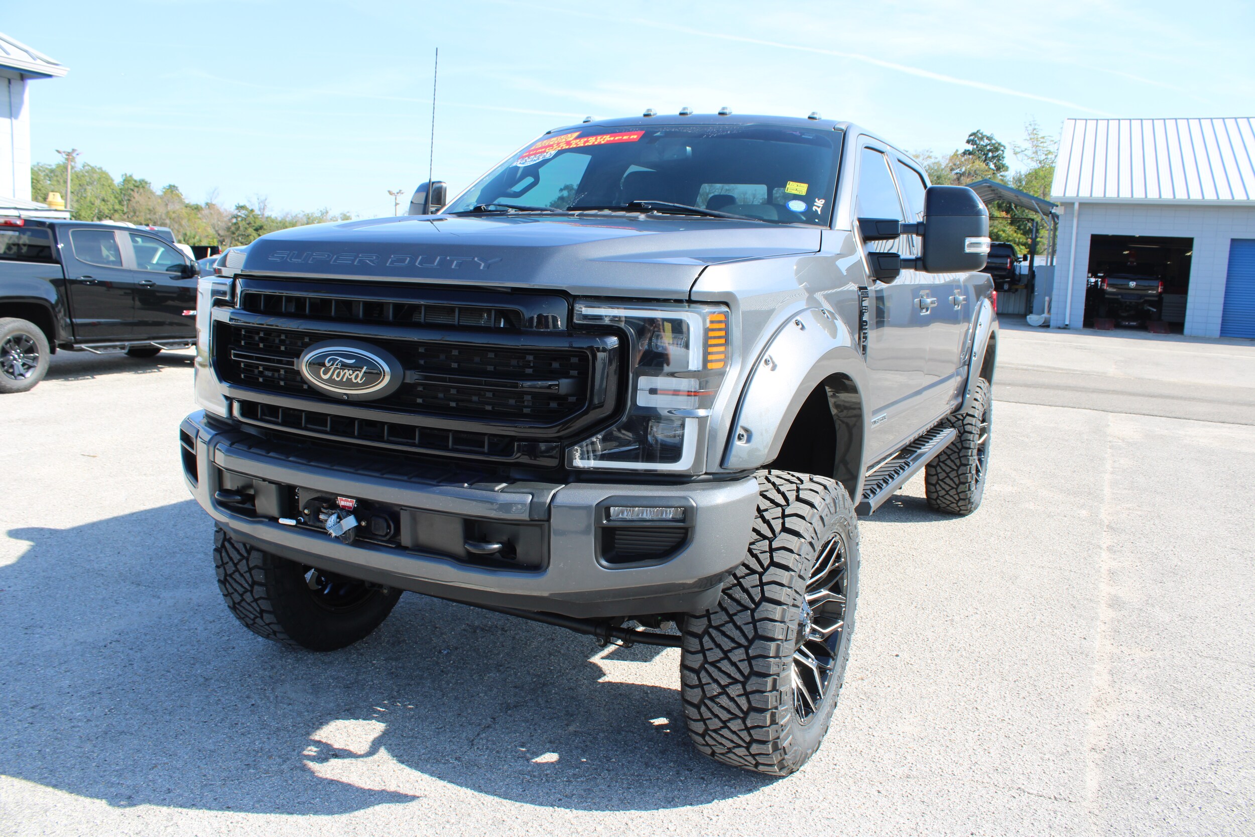 2022 Ford F-250 Lariat Tremor photo 3
