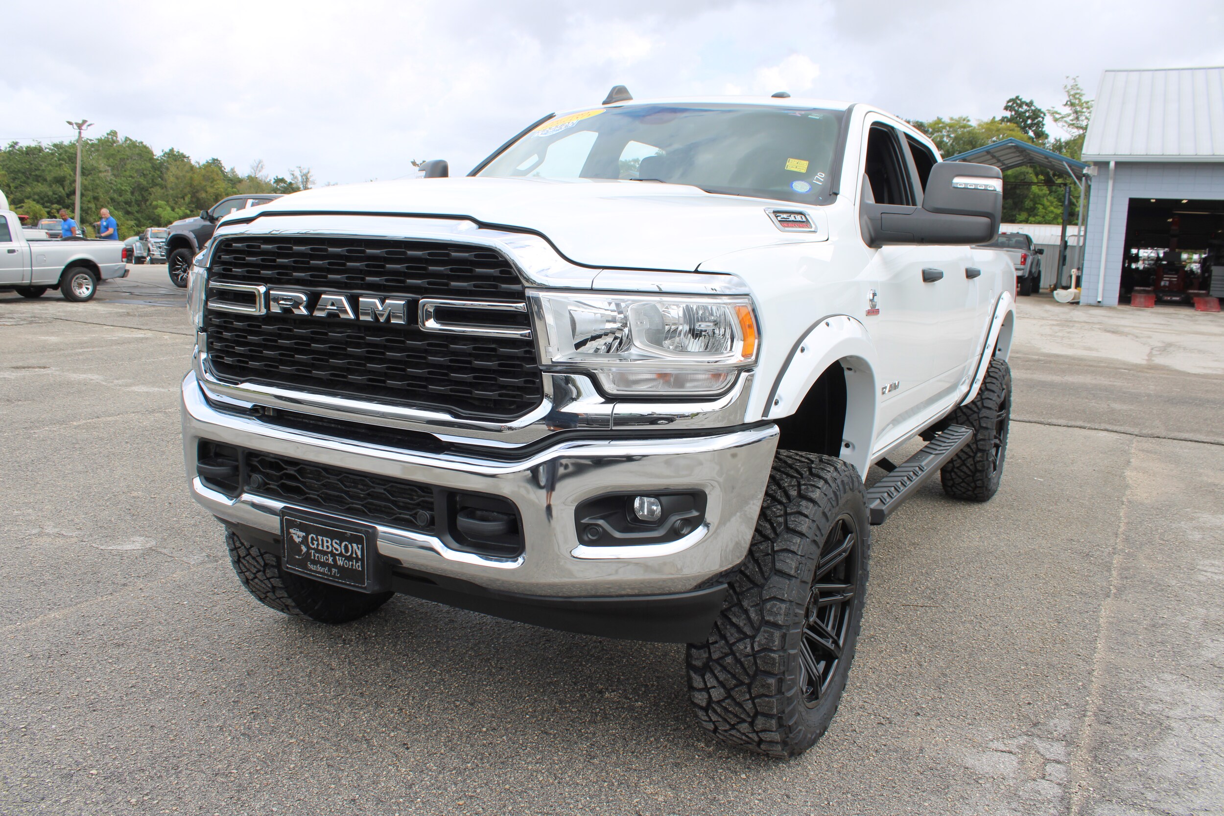 2024 Ram 2500 Big Horn photo 3