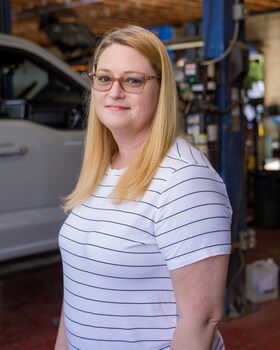 Staff member Kelli Burns from 6371ae9fc19d