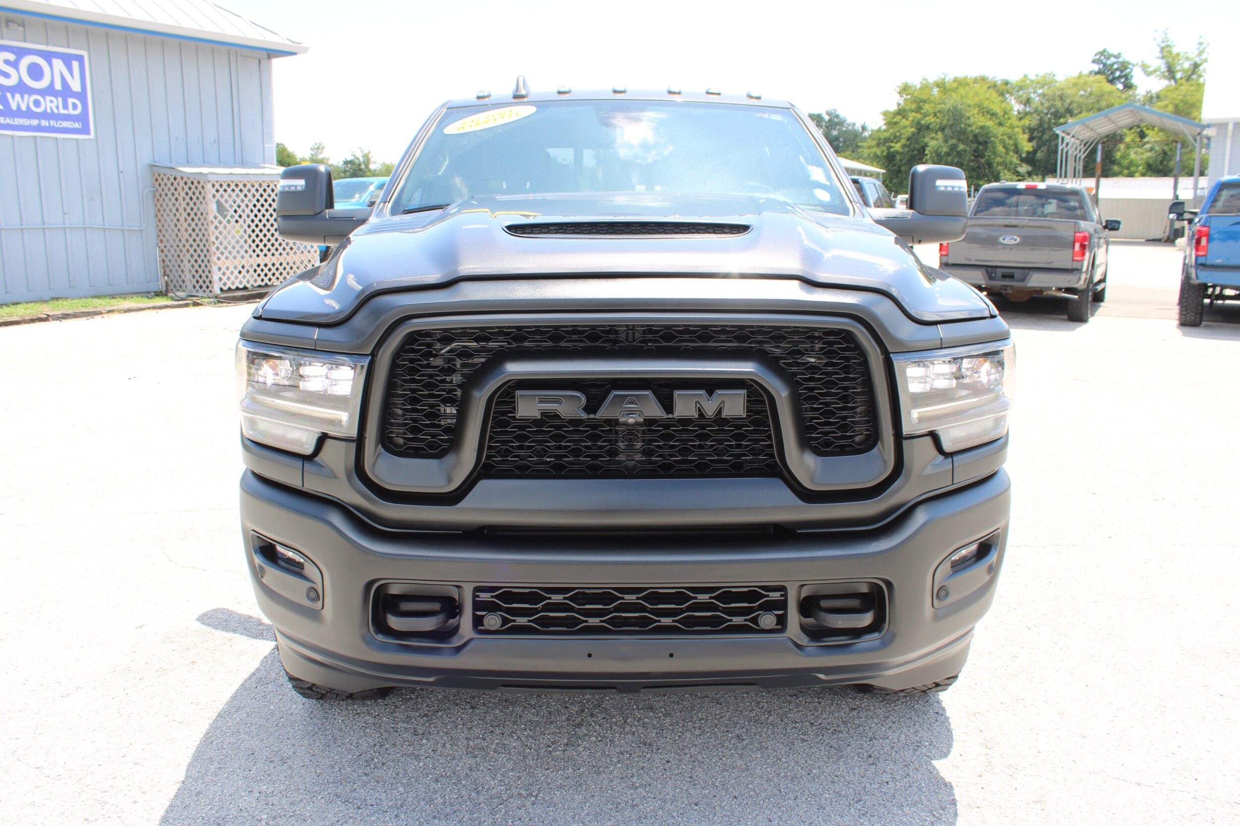 2024 Ram 2500 photo 2