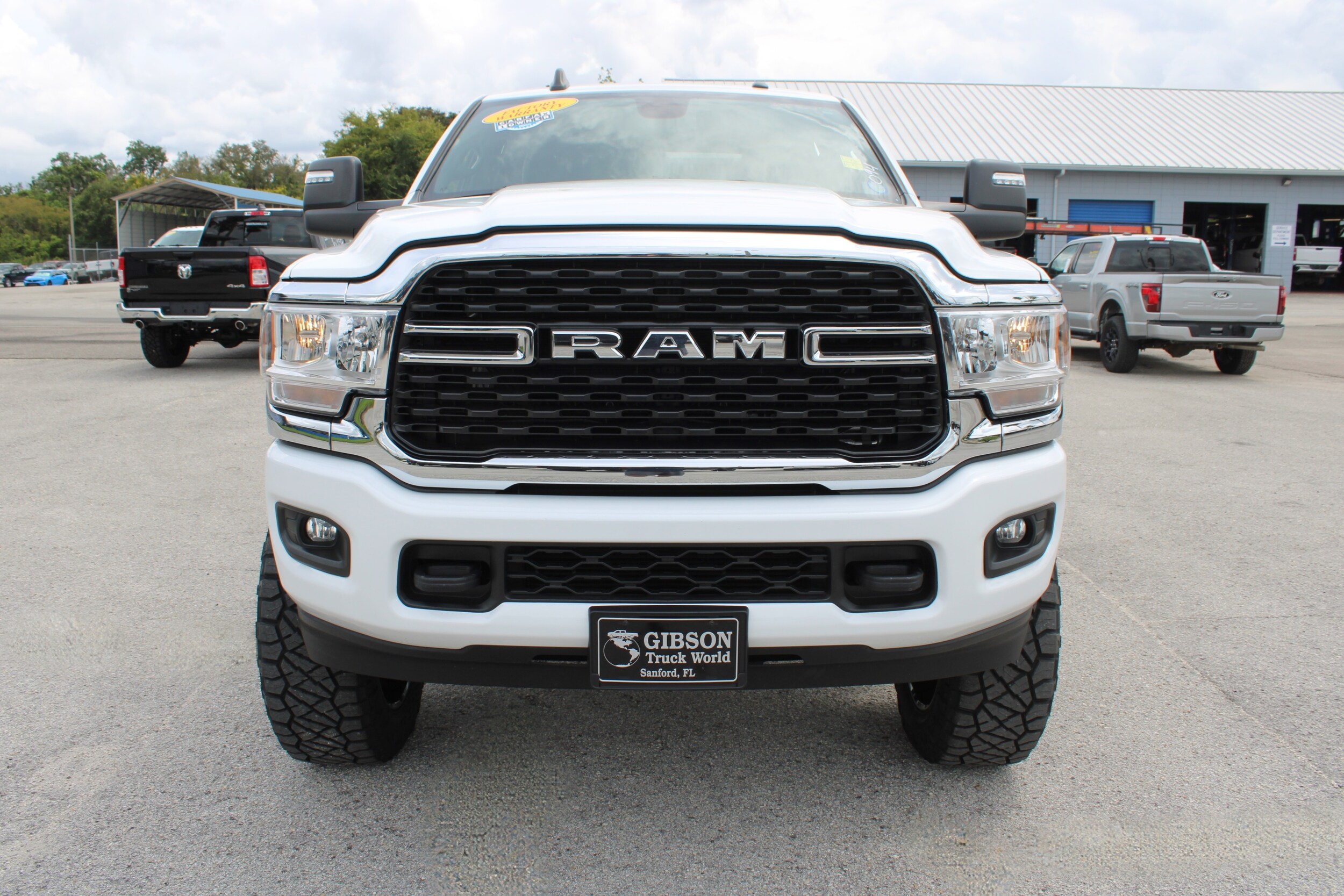 2024 Ram 2500 Big Horn photo 2
