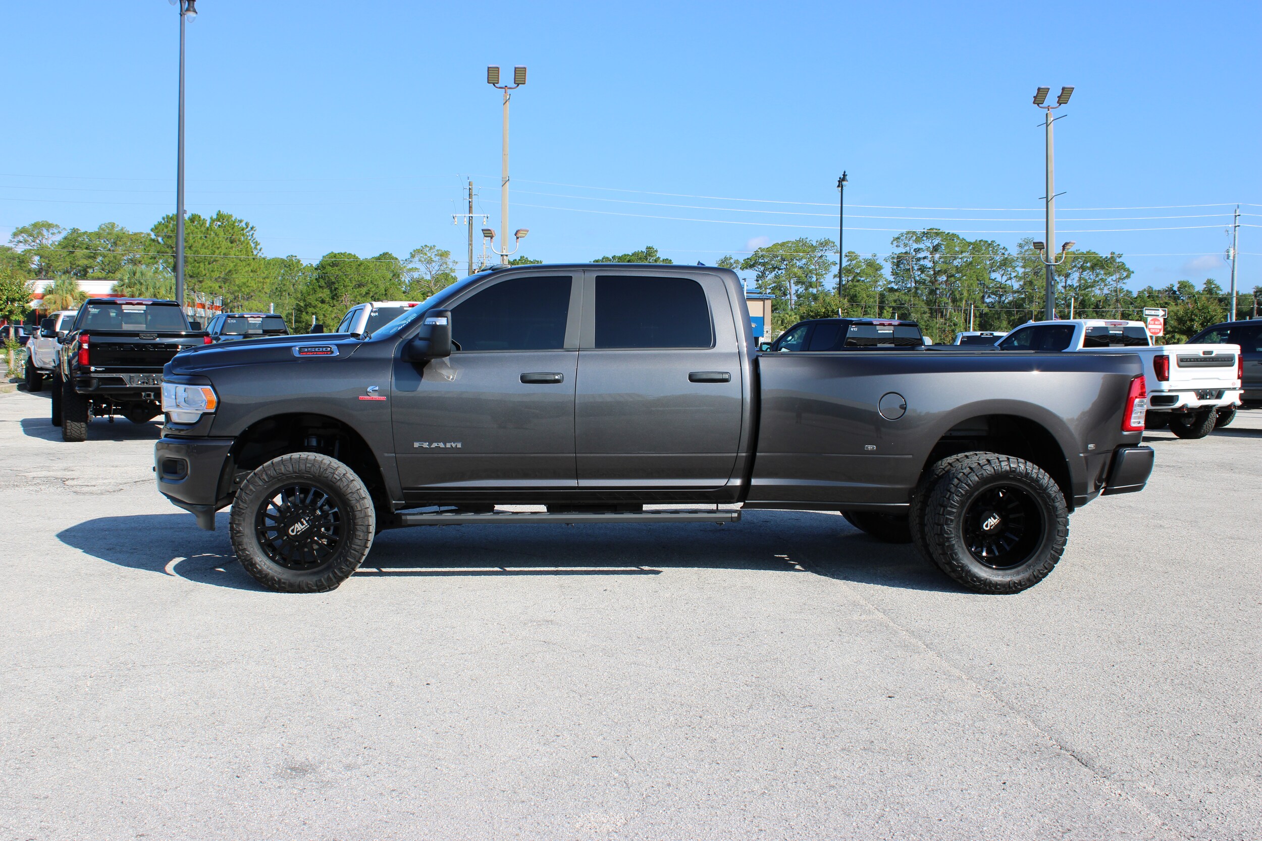 2024 RAM Ram 3500 Pickup Big Horn - Photo 6