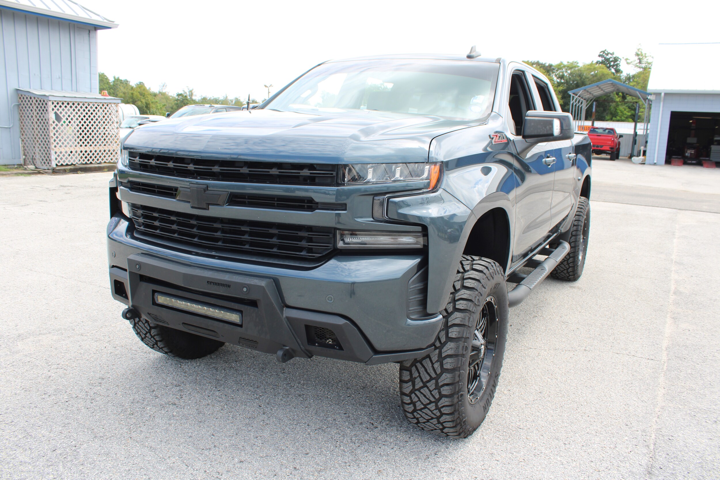 2020 Chevrolet Silverado 1500 RST photo 3