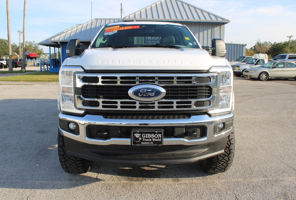 Used 2024 Ford F-250 XLT Crew Cab 6inch Lifted FX4 Truck