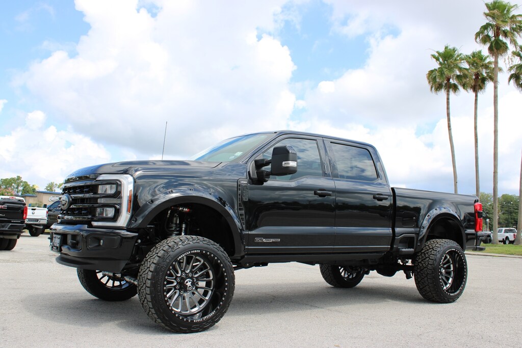 Used 2024 Ford F-250 Lariat Crew Cab 6inch Lifted 4x4 Truck