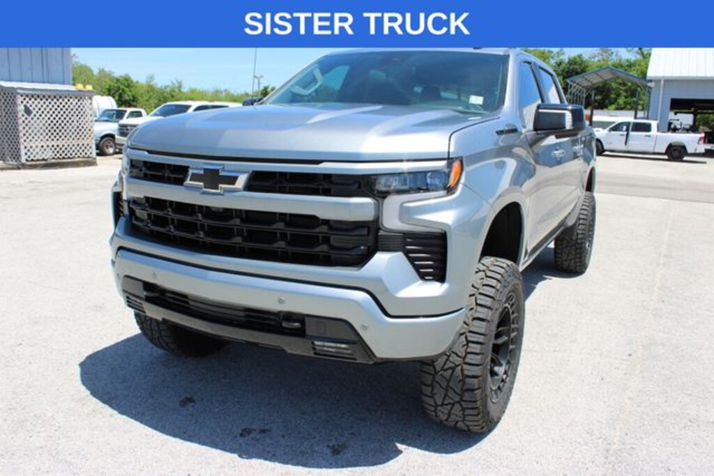 Used 2025 Chevrolet Silverado 1500 LT Crew Cab 6inch Lifted 4x4 Truck