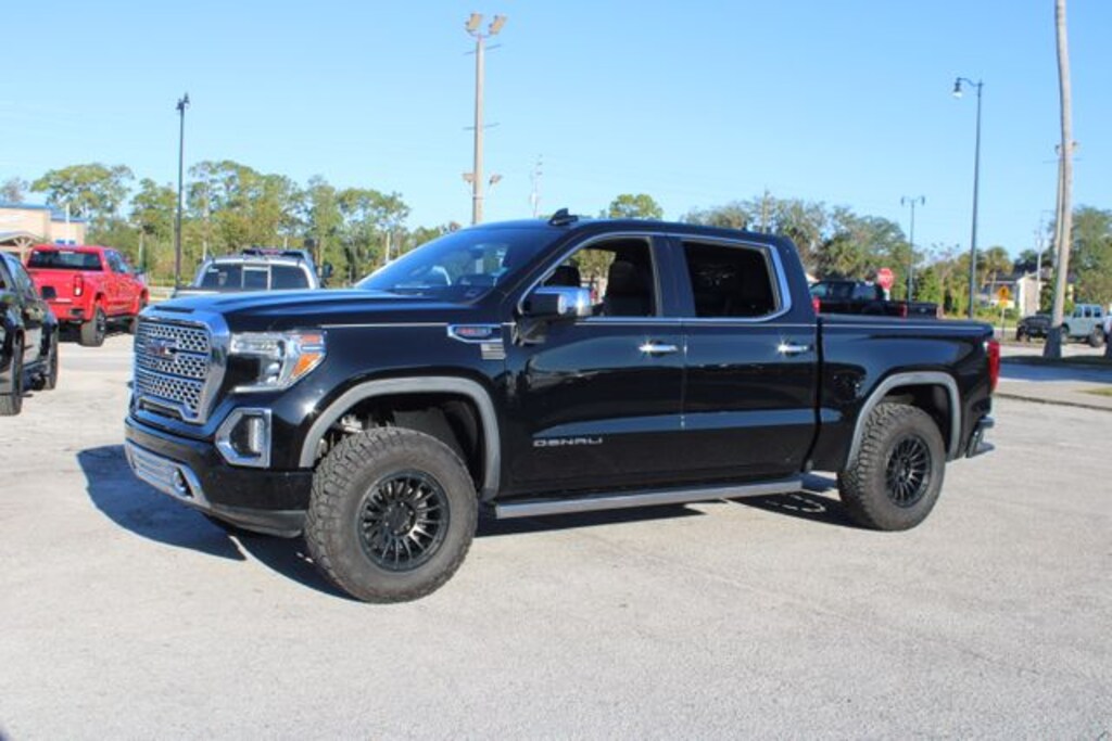 Used 2019 GMC Sierra 1500 Denali Crew Cab Lifted 4x4 Truck