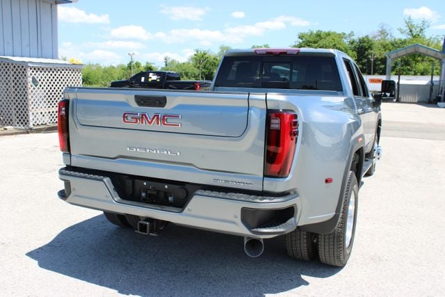 2024 GMC Sierra 3500HD Denali - Photo 12