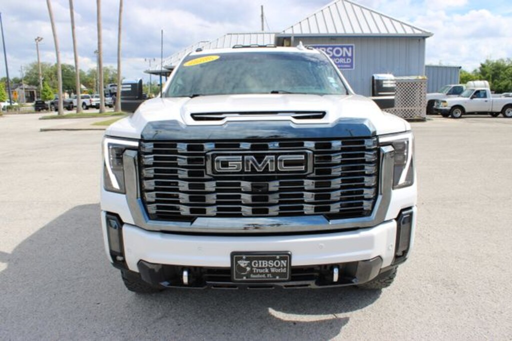 Used 2024 GMC Sierra 2500HD Denali Ultimate Crew Cab 4x4 Truck