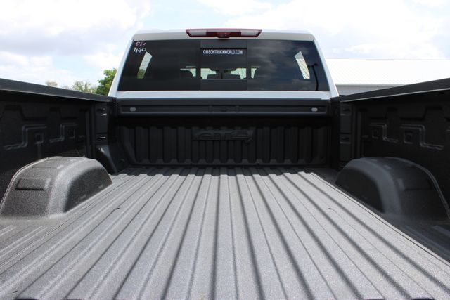 2024 GMC Sierra 2500HD AT4 - Photo 10