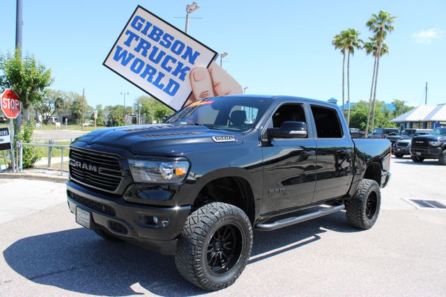 2021 RAM 1500 Big Horn/Lone Star 4x4 Crew Cab 5'7's photo