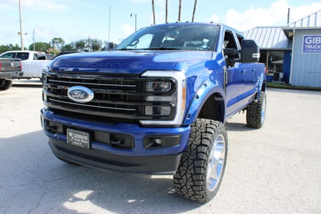 Used 2026 Ford F-250 Platinum FX4 Crew Cab 6inch Lifted 4x4 Truck