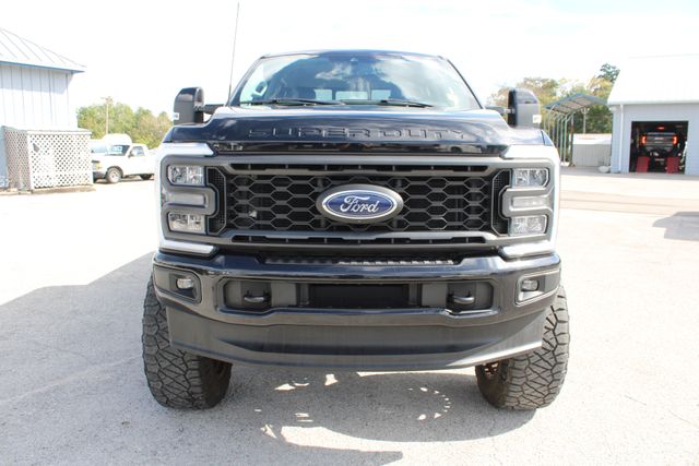 2023 Ford F-350 photo 2