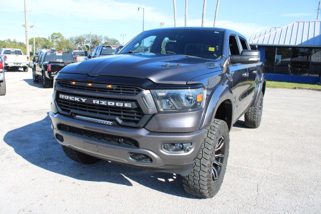 2022 Ram 1500 Big Horn Night Edition photo 3