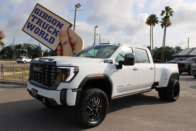 2024 GMC Sierra 4WD Crew Cab LB DRW Denali Ultimate's photo