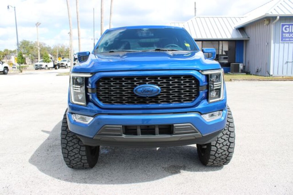Used 2022 Ford F-150 STX Crew Cab 8inch Lifted 4x4 Truck