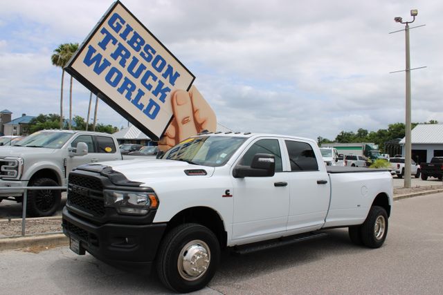 2024 RAM 3500 Tradesman 4X4 Crew Cab LWB's photo