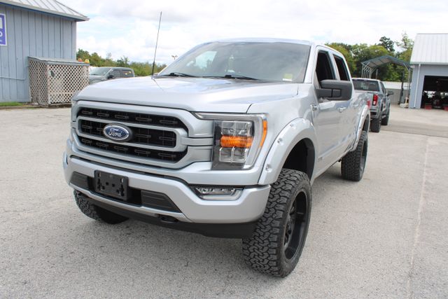 2022 Ford F-150 XLT photo 2