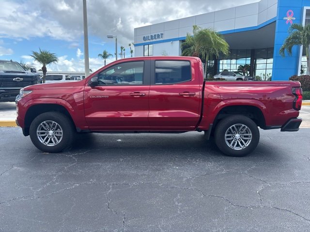 2024 Chevrolet Colorado LT photo 4