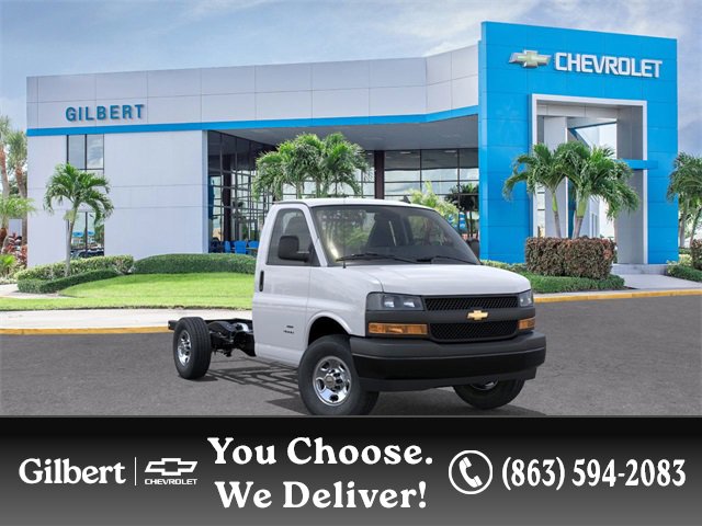 2025 Chevrolet Express Cutaway Base's photo