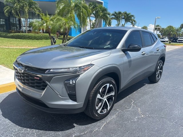 Used 2024 Chevrolet Trax RS with VIN KL77LGE20RC063942 for sale in Okeechobee, FL