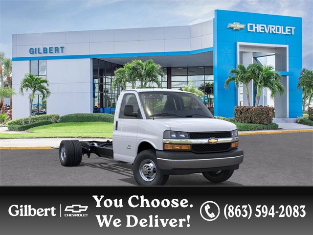 2025 Chevrolet Express Cutaway Base's photo