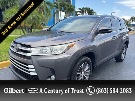 2019 Toyota Highlander SE SUV