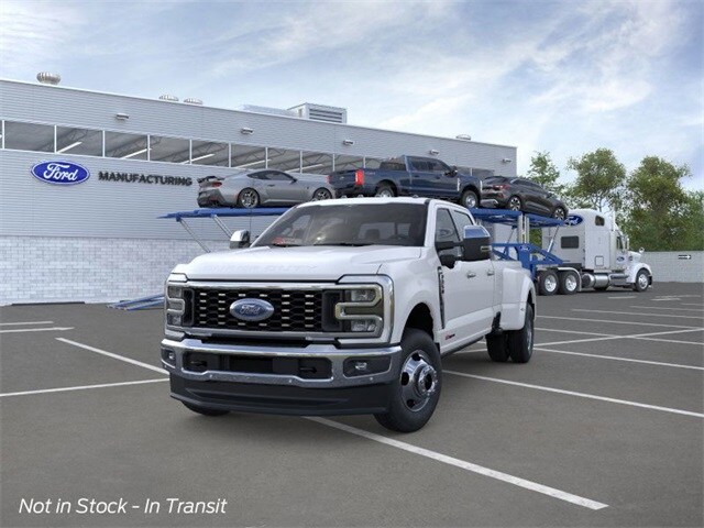 2026 Ford F-350 King Ranch photo 2