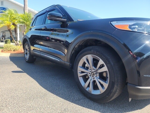 2022 Ford Explorer XLT photo 4