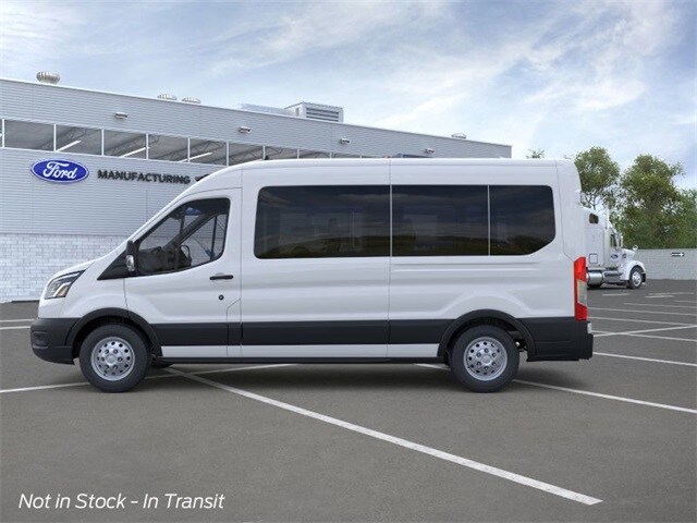 2025 Ford Transit photo 3