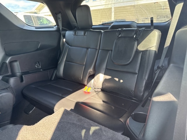 2020 Ford Explorer XLT photo 2