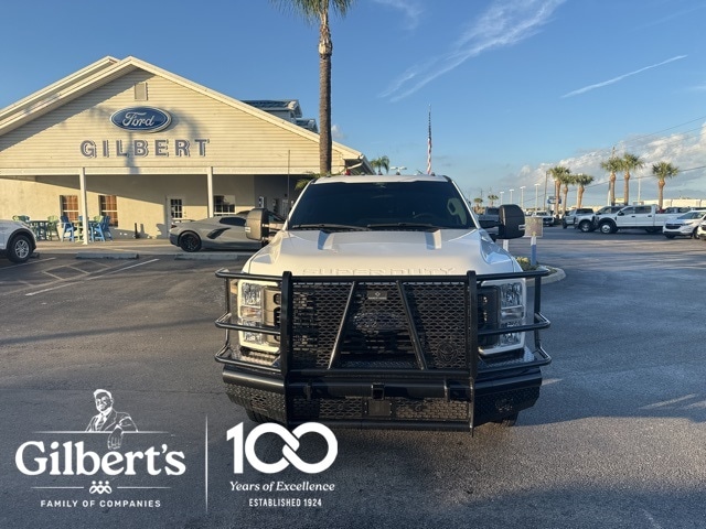 2024 Ford F-350 Super Duty XL's photo