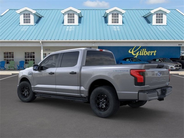 2025 Ford F-150 Lightning XLT photo 4