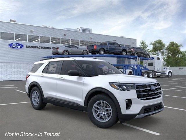 2026 Ford Explorer photo 3