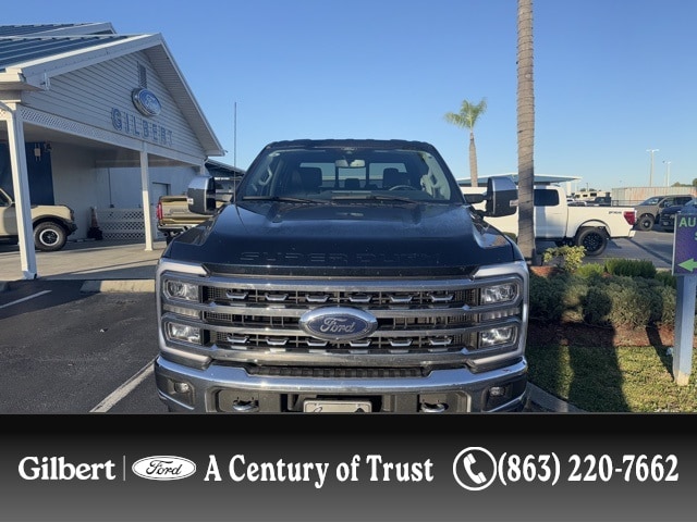 2024 Ford F-350 Super Duty Lariat's photo