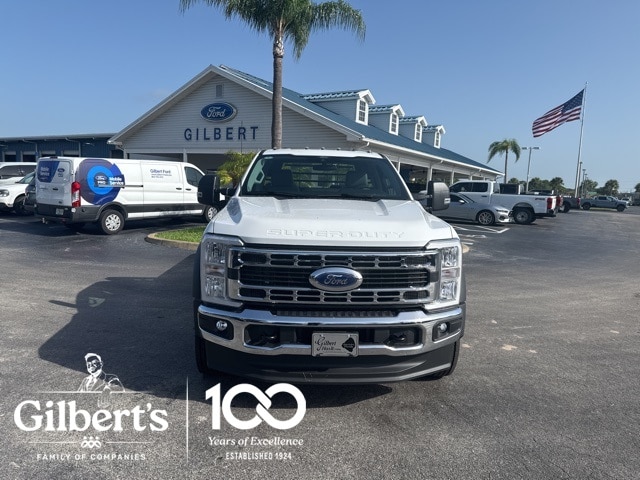 2025 Ford F-450 Super Duty Chassis Cab XL's photo