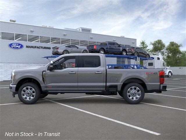 2026 Ford F-350 Lariat photo 3