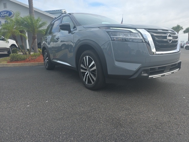 Used 2024 Nissan Pathfinder Platinum with VIN 5N1DR3DK3RC217232 for sale in Okeechobee, FL