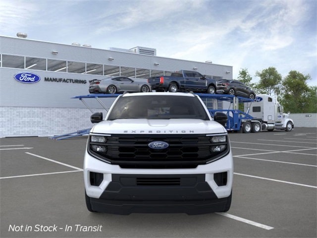 2025 Ford Expedition photo 4
