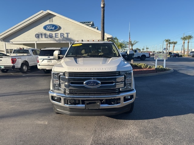 2019 Ford F-350 Super Duty Lariat's photo