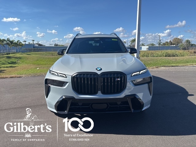 2025 BMW X7 M60i's photo