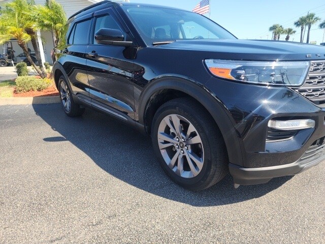 2022 Ford Explorer XLT photo 3